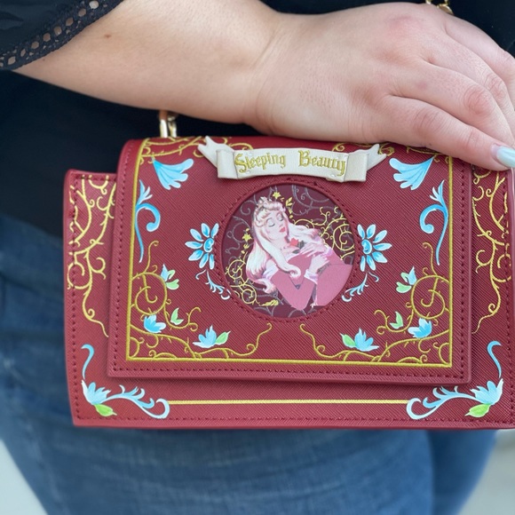 Sleeping Beauty Danielle Nicole Bag - Picture 1 of 3
